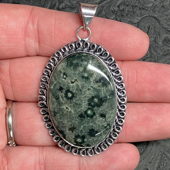 Green Ocean Jasper Pendant Stone Crystal Jewelry - Picture 1 of 6